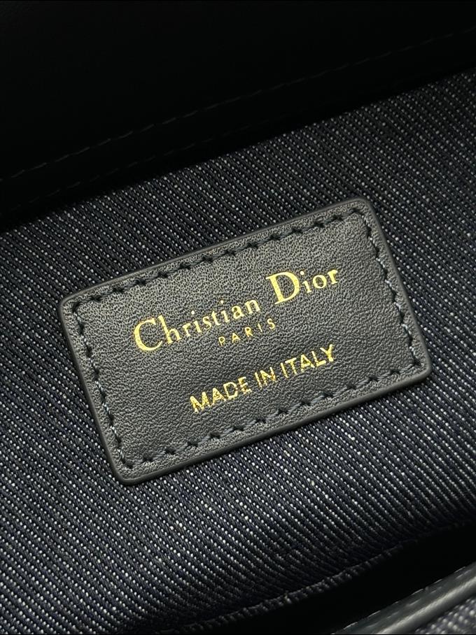 2025228Y700P204512878