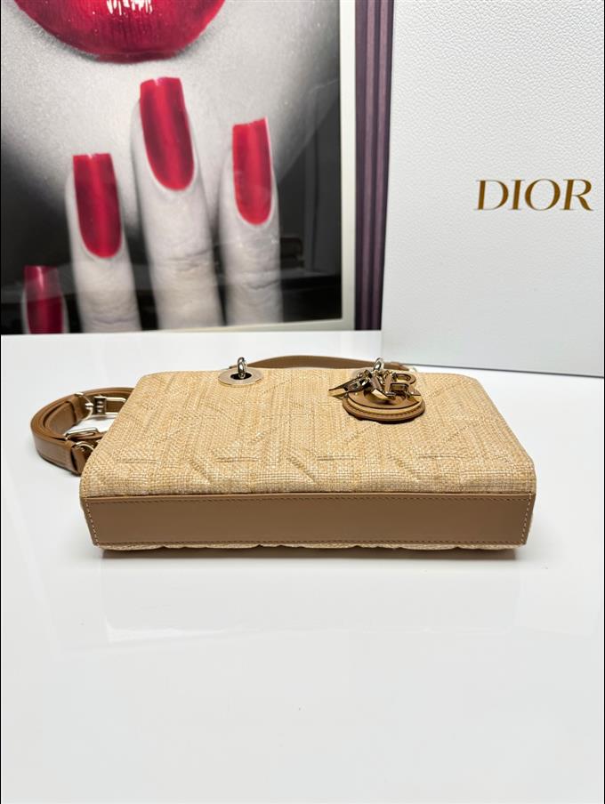 2025228Y700P204512988