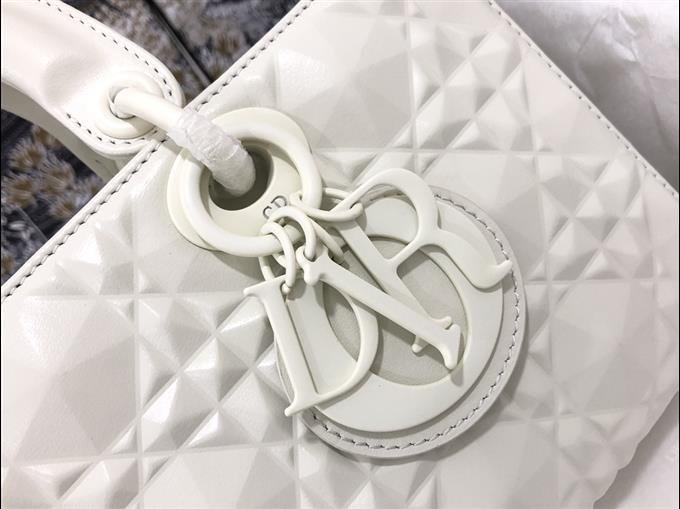 2025228Y700P204514136