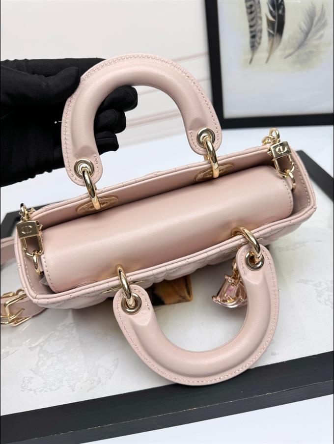 2025228Y750P204515950