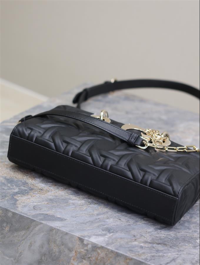 2025228Y750P204516438