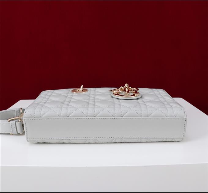 2025228Y780P20440789