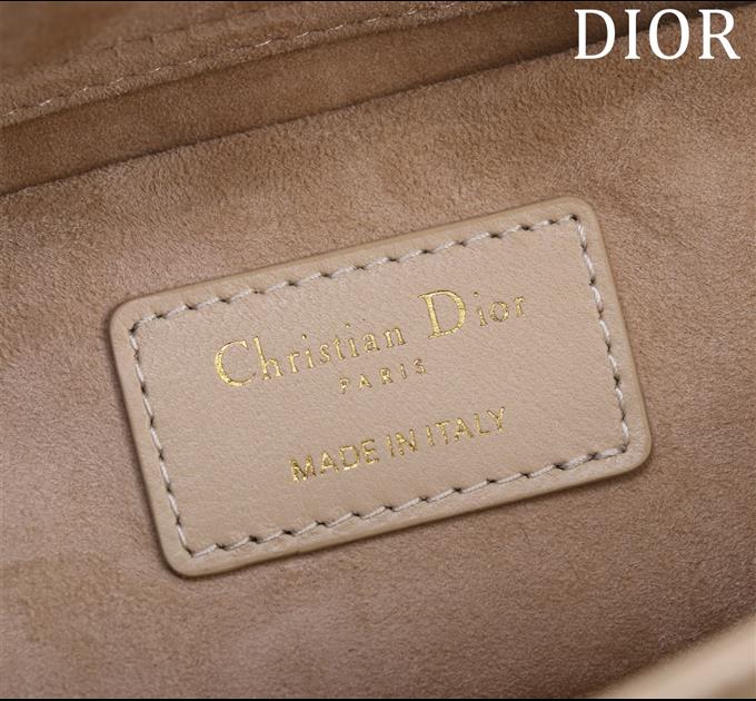 2025228Y780P20441847