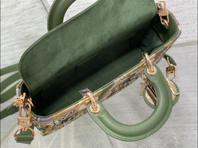 2025228Y1150P205546796