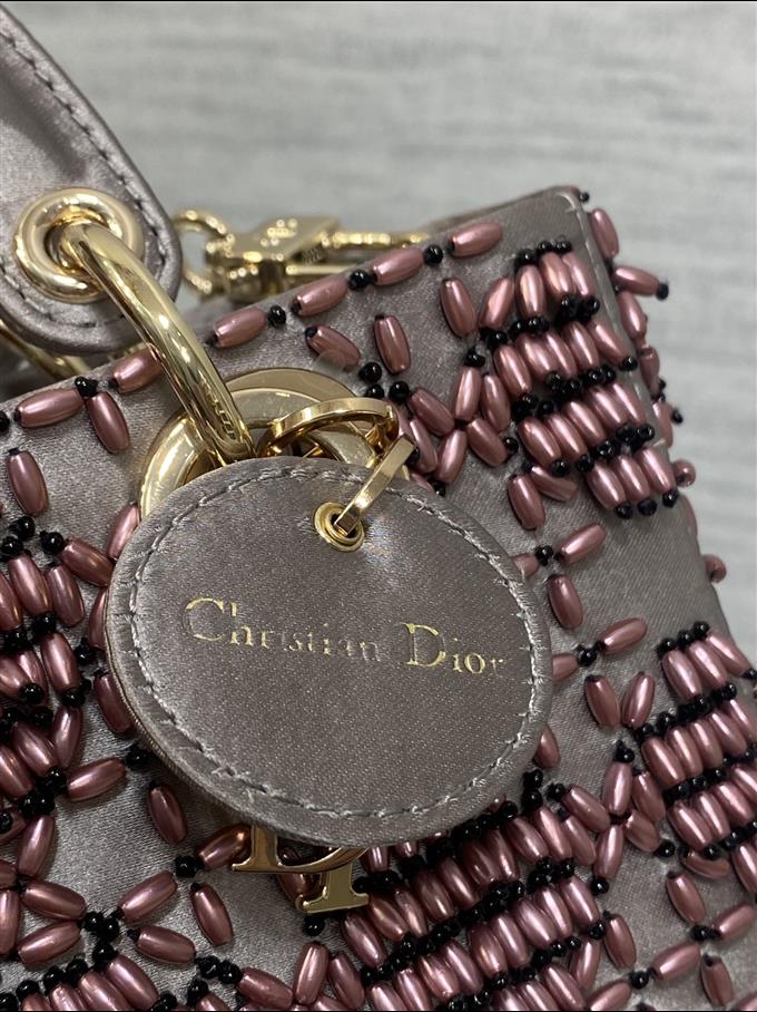 2025228Y1150P205547156