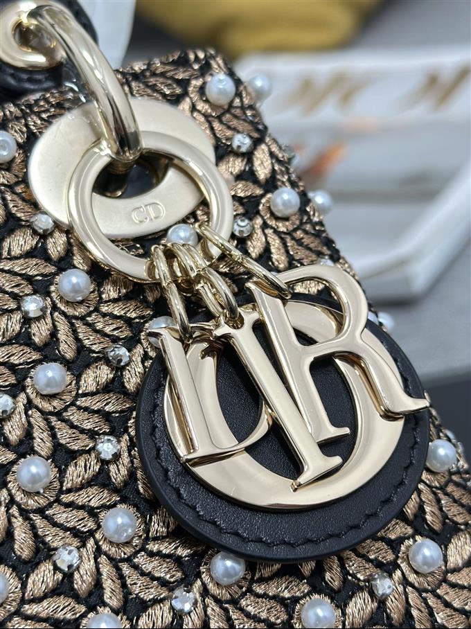 2025228Y1150P211858655