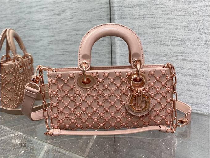 2025228Y1400P205547819