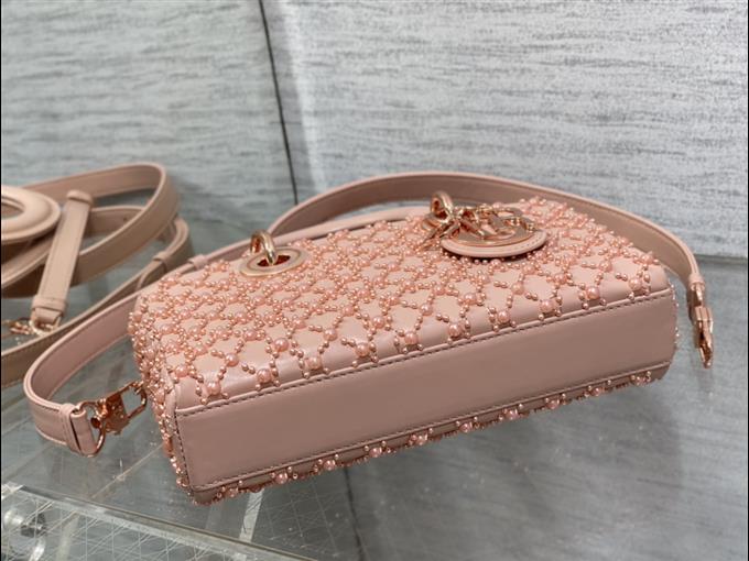 2025228Y1400P205547915