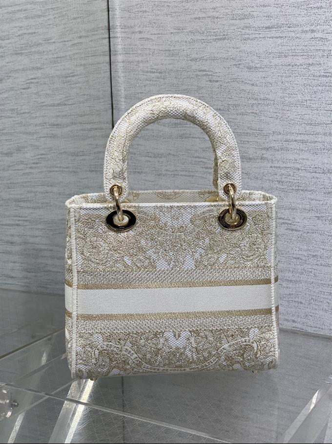 2025228Y650P21134154