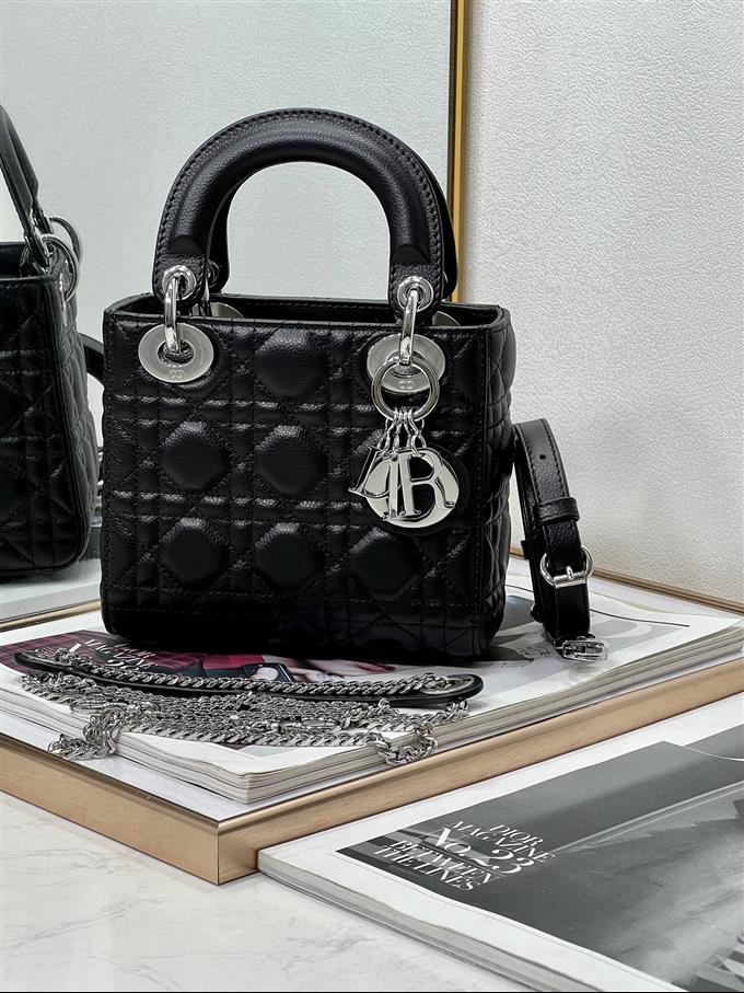 2025228Y600P222947146