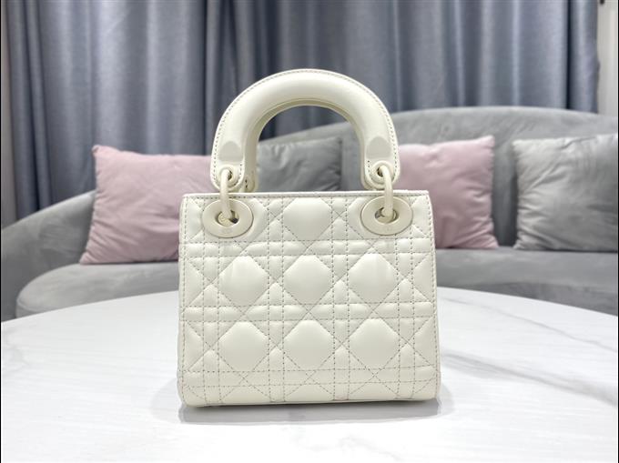 2025228Y650P222948884