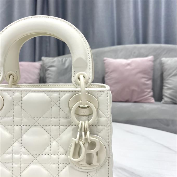 2025228Y650P222948900