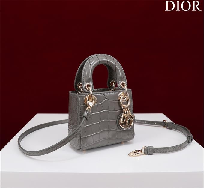 2025228Y650P222949866