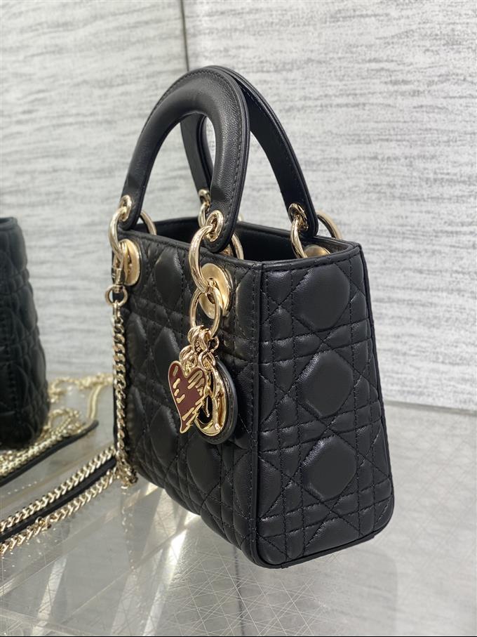 2025228Y650P222951697