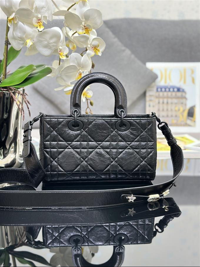 2025228Y700P222422119