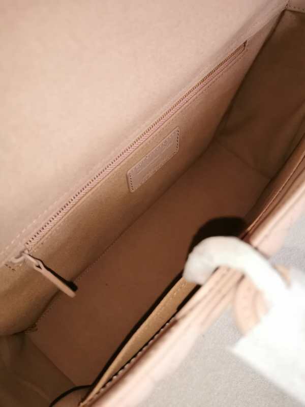 2025228Y880P205910595