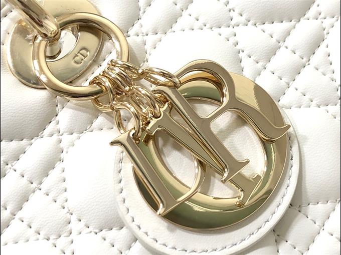 2025228Y880P211822186