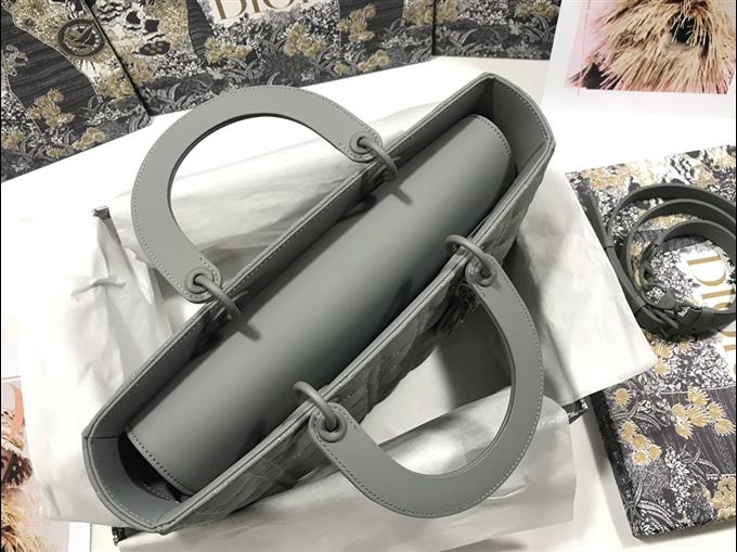 2025228Y880P211823470