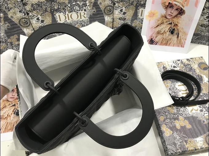 2025228Y880P21182348