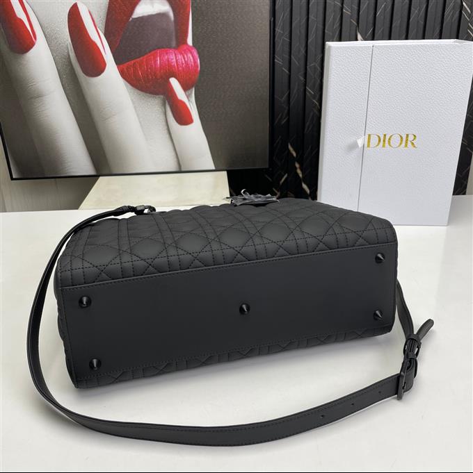 2025228Y880P211824147