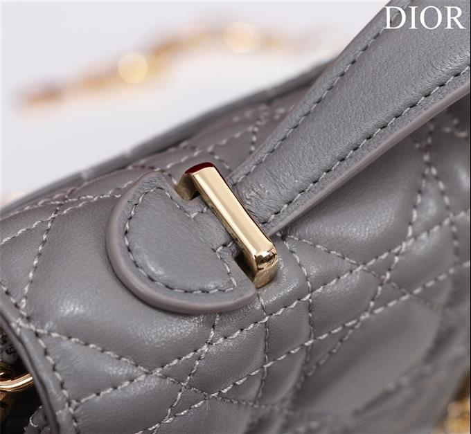 2025228Y600P21291115