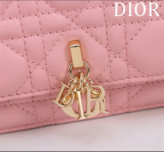 2025228Y600P212911297