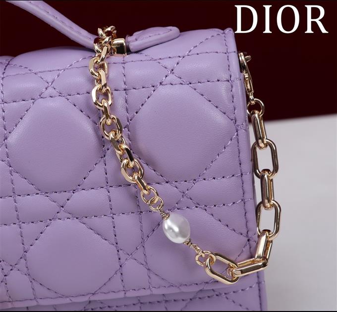 2025228Y600P212911564