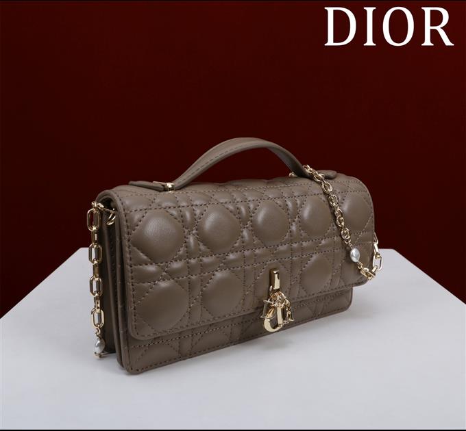 2025228Y600P21294438