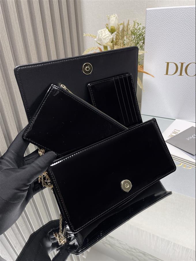 2025228Y600P21296924