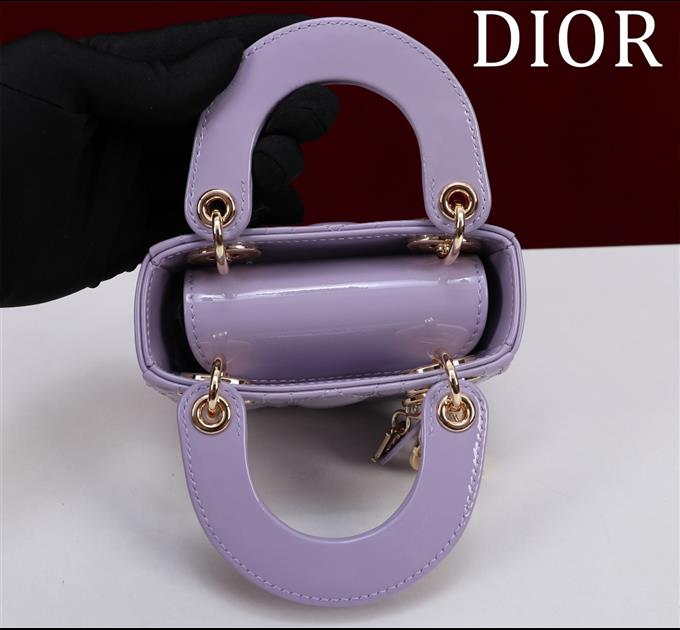 2025228Y600P212426825