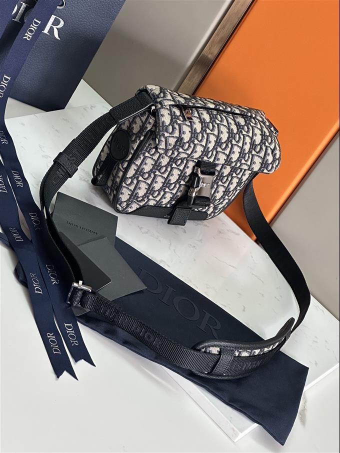 2025228Y500P22155842