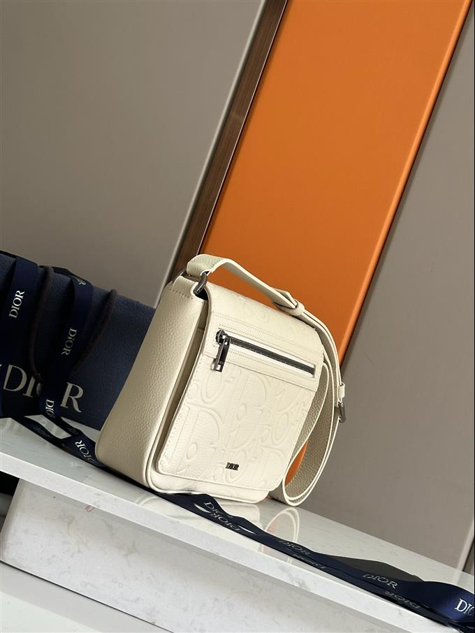 2025228Y550P221559880