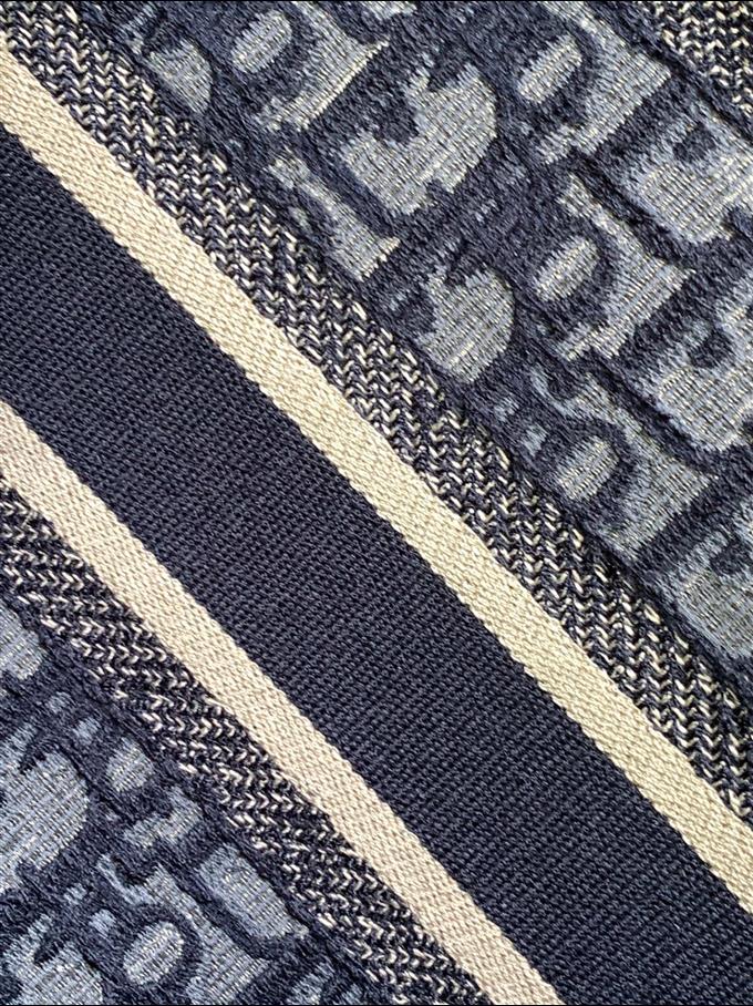 2025228Y600P22129573