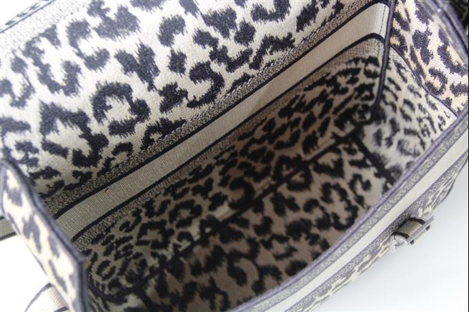 2025228Y650P221211632