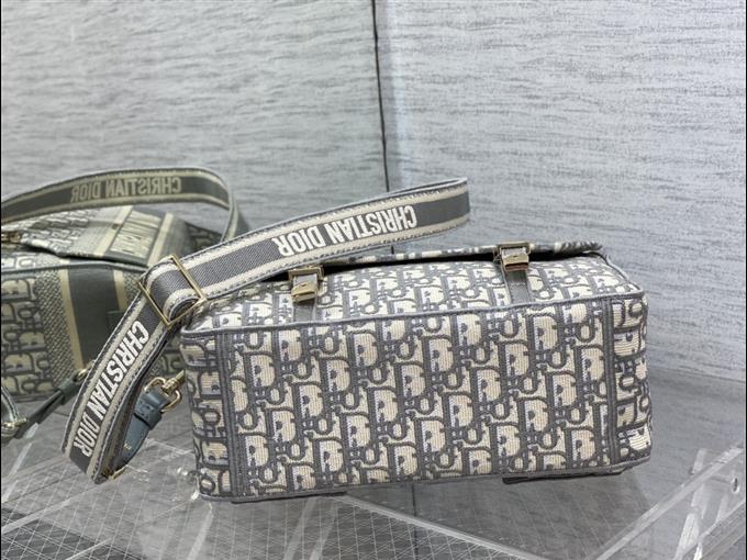 2025228Y650P22121256