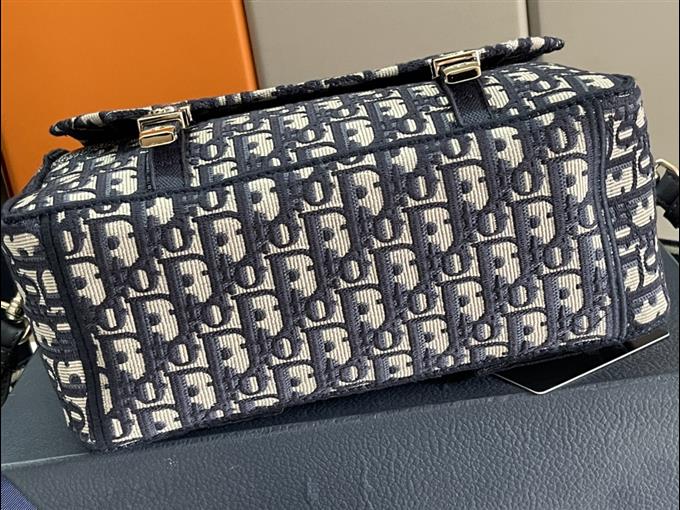 2025228Y650P221214165