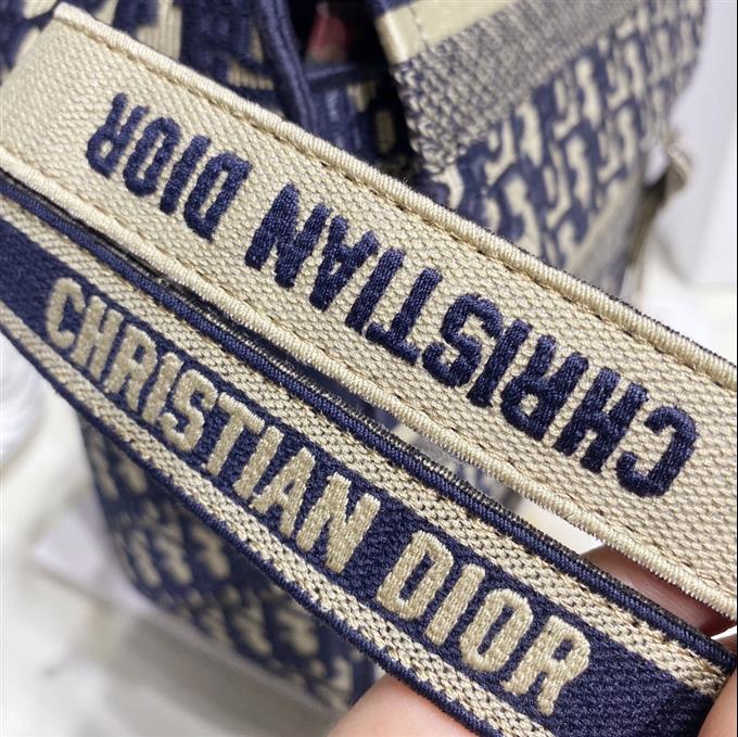 2025228Y850P221213429