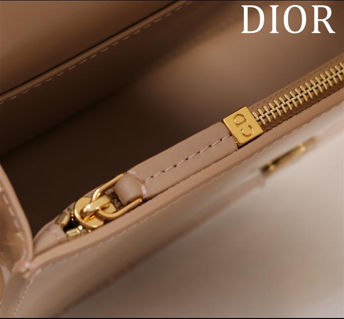 2025228Y600P214940337