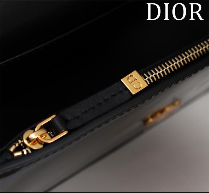 2025228Y600P214940479