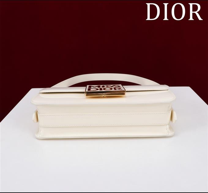 2025228Y600P214940558