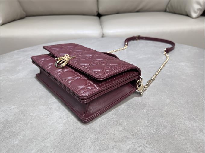 2025228Y600P214940838