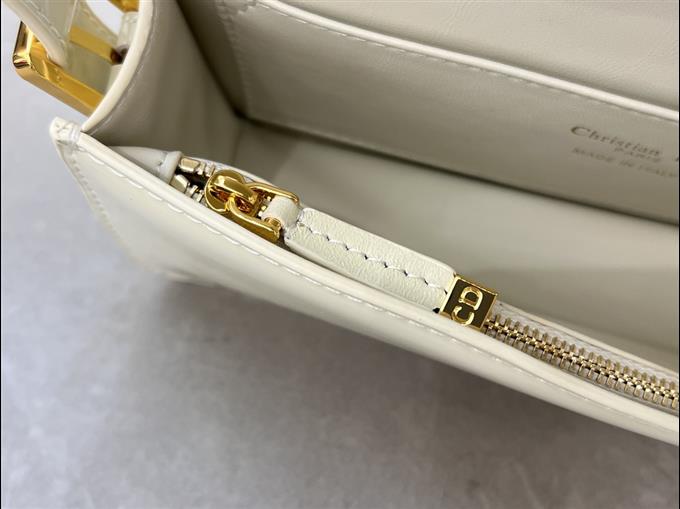 2025228Y600P214941166