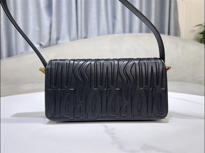 2025228Y630P214941797