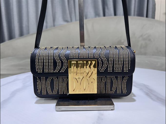 2025228Y650P214942784