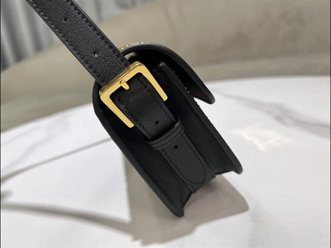 2025228Y650P214942831