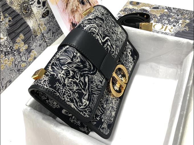 2025228Y600P204622383