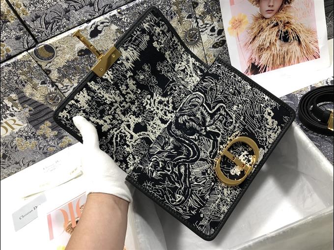 2025228Y600P204622414