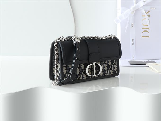 2025228Y600P204623606