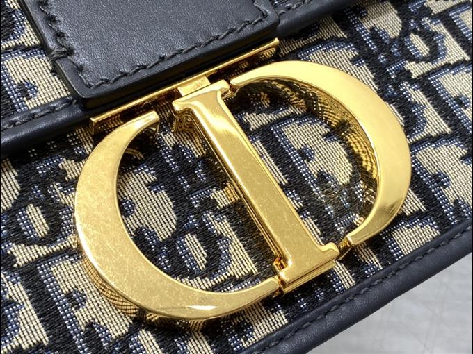 2025228Y600P204645269