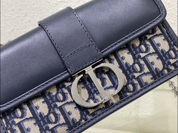 2025228Y600P211114512